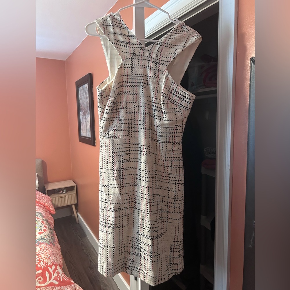 Women’s Banana Republic dress. Size 6. Brand new.